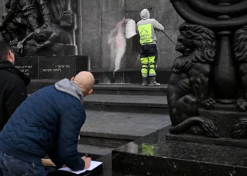 Vandalizan monumento del Levantamiento del Gueto de Varsovia