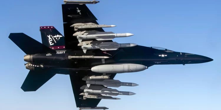 El Super Hornet F/A-18F en Modo Bestia