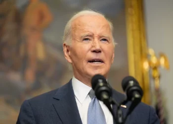 El presidente de Estados Unidos, Joe Biden, habla sobre el repentino colapso del gobierno sirio bajo el mando de Bashar al-Assad desde la Sala Roosevelt de la Casa Blanca en Washington, el 8 de diciembre de 2024. (Foto AP/ Manuel Balce Ceneta)