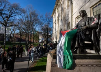 Conferencia en Harvard aborda antisemitismo en los campus universitarios