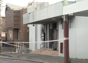 Incendio deliberado destruye sinagoga en Melbourne