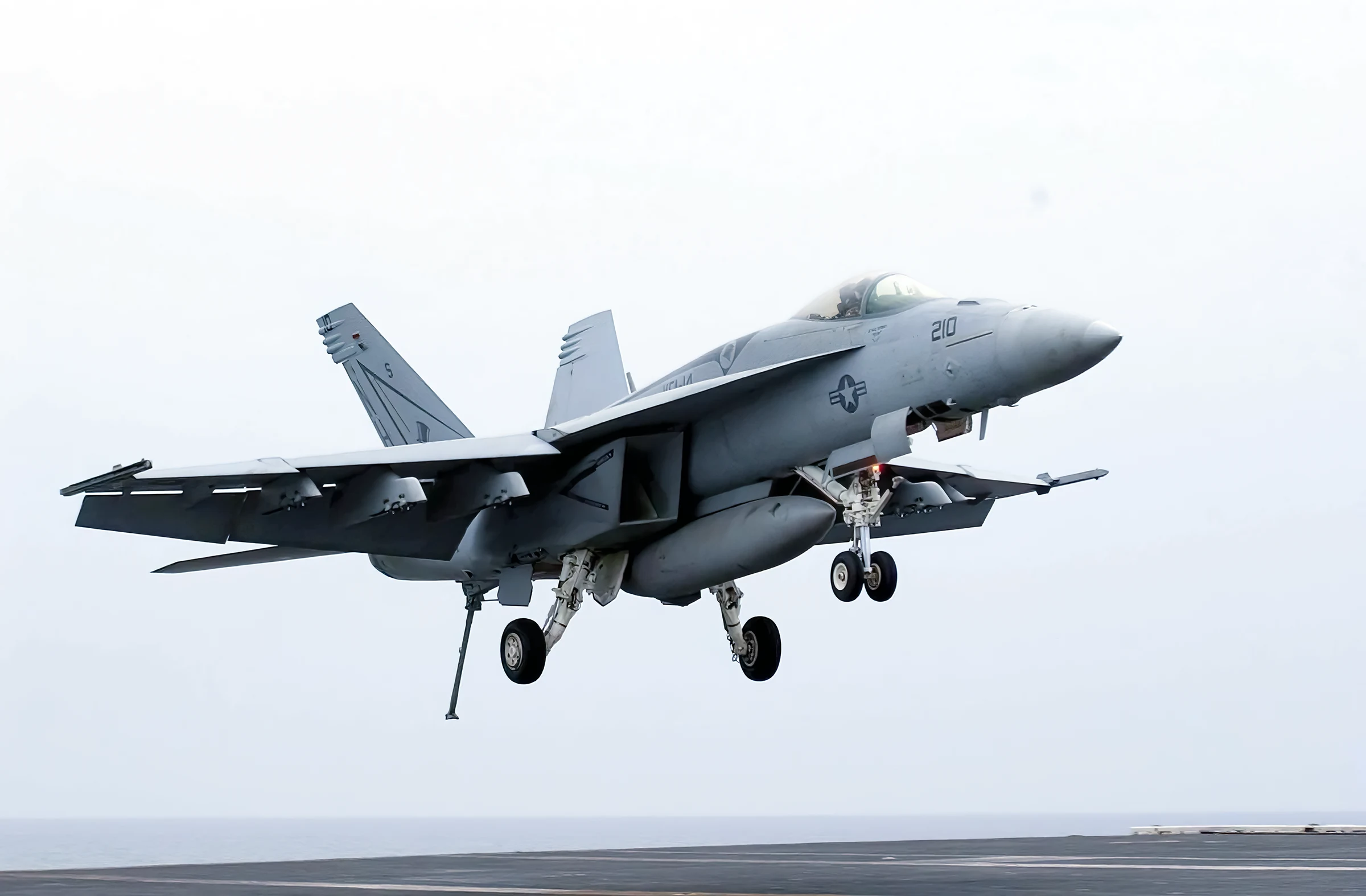 Boeing F/A-18 Super Hornet