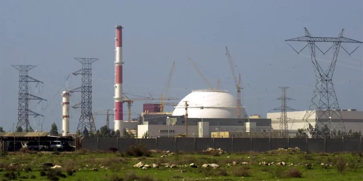 Cortes de electricidad reiterados en Irán generan sospechas
