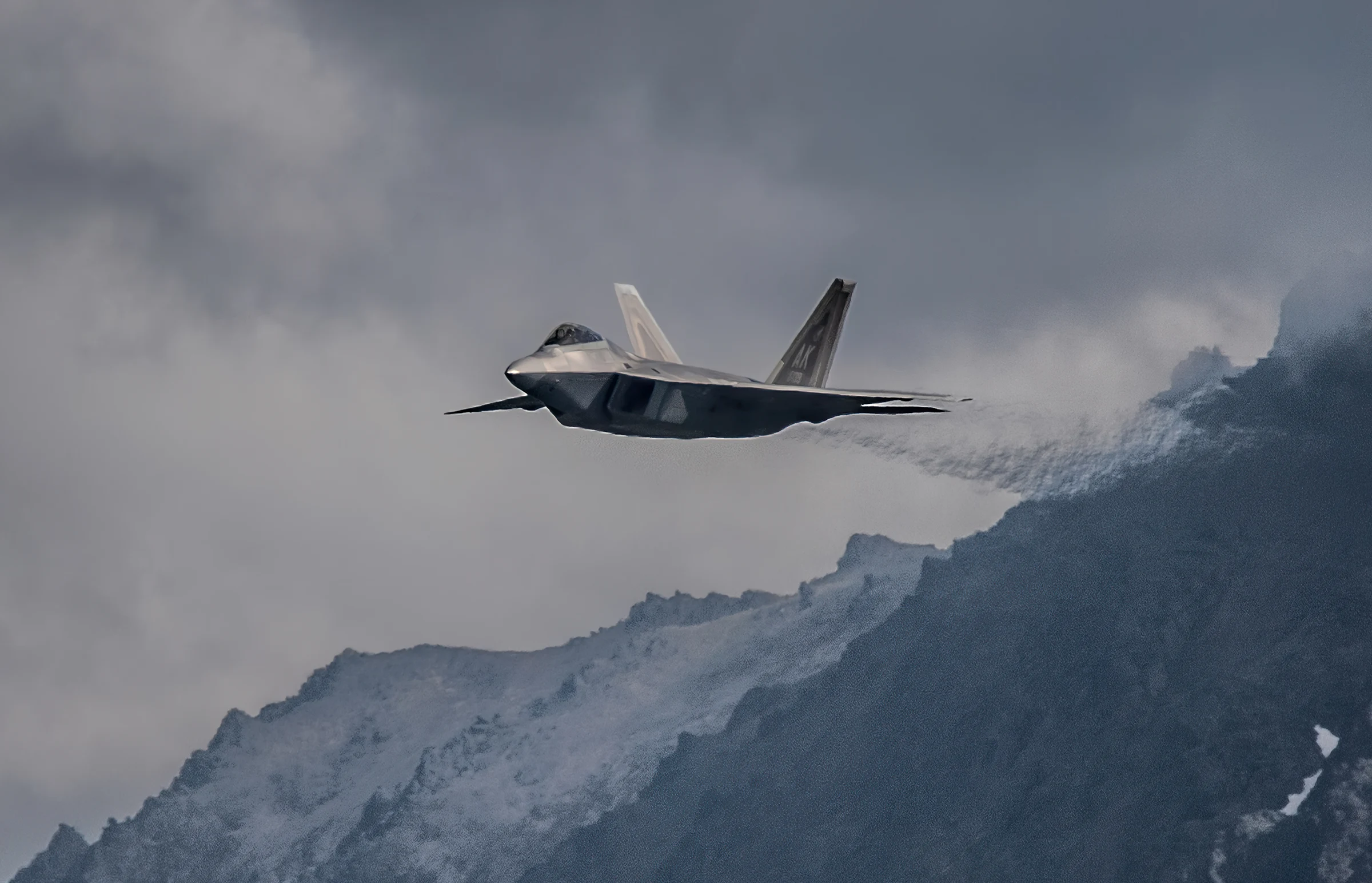 La USAF cuenta con menos de 150 cazas F-22 Raptor operativos