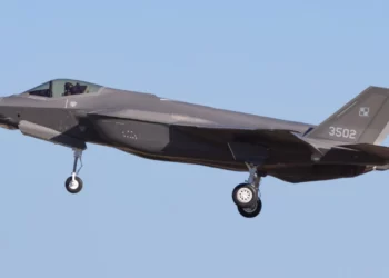 El primer F-35A polaco realiza con éxito su vuelo inaugural