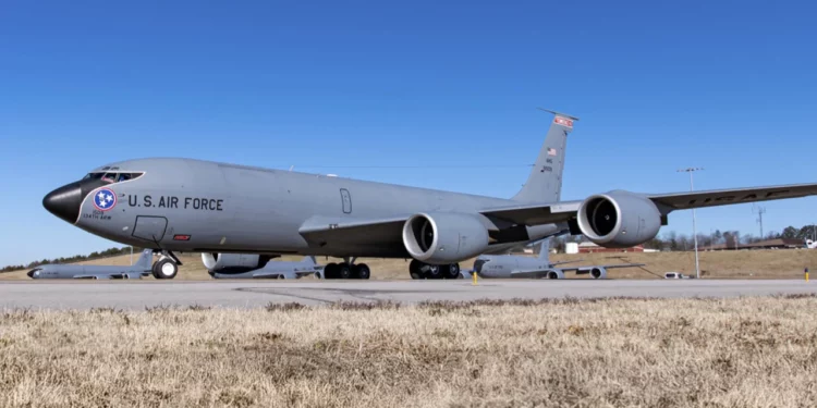 KC-135