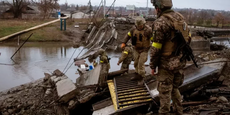 Los puentes militares definirán las líneas de batalla entre Rusia y Ucrania