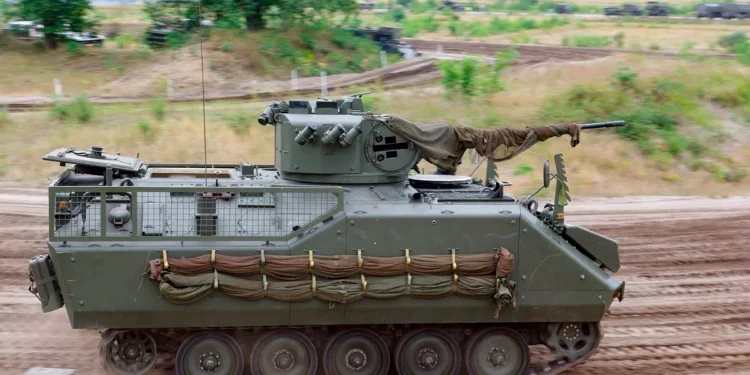Blindados YPR-765 refuerzan ofensivas ucranianas contra Rusia