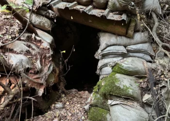 La entrada a un búnker de Hezbolá en la zona del Monte Dov, en una foto difundida por las Fuerzas de Defensa de Israel el 3 de diciembre de 2024. (Fuerzas de Defensa de Israel)