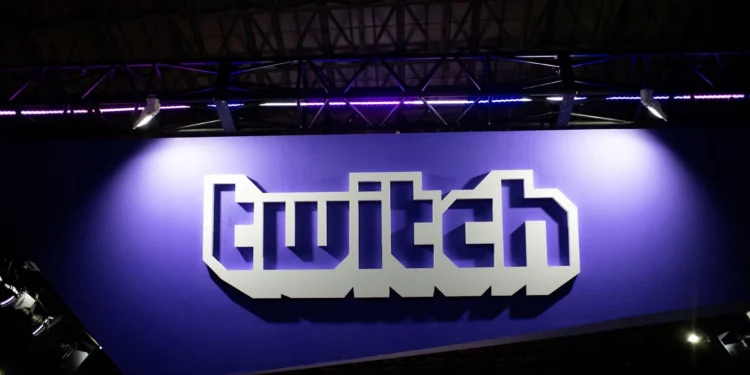 Una fotografía tomada en el Tokyo Game Show el 21 de septiembre de 2018 muestra el logotipo de Twitch. (Martin Bureau/AFP)