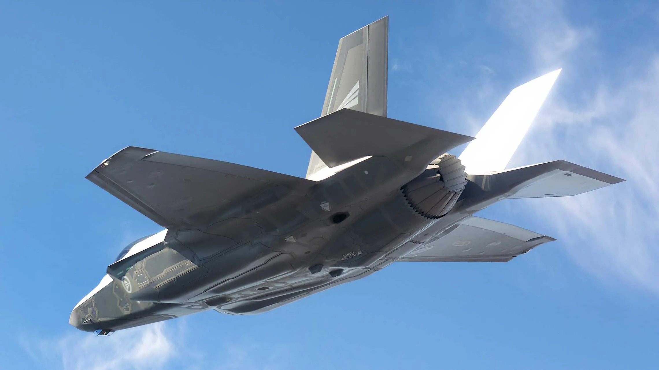 Noruega utiliza combustible sostenible en aviones F-35