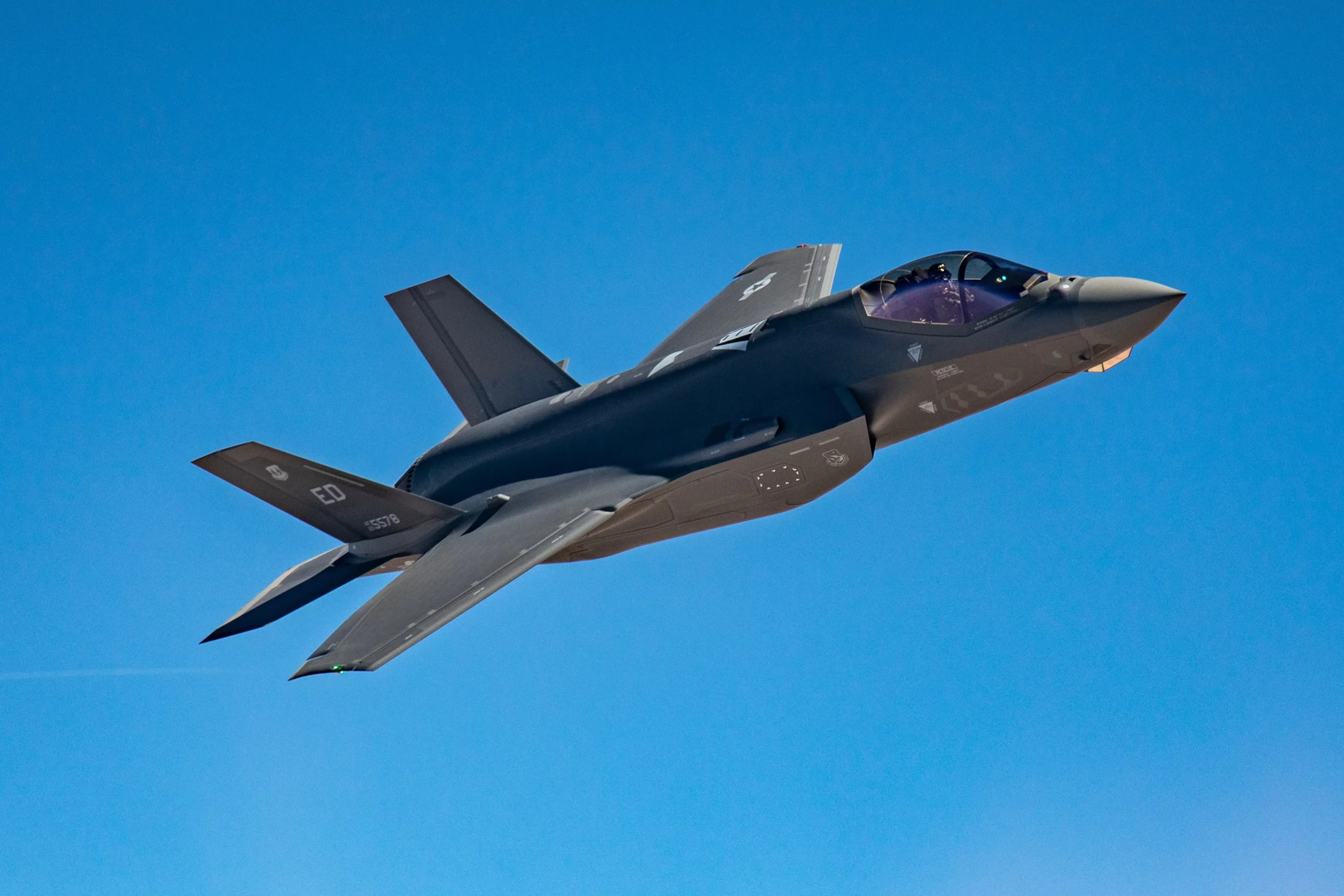 Contratos del fuselaje del F-35 cerrarán en primavera