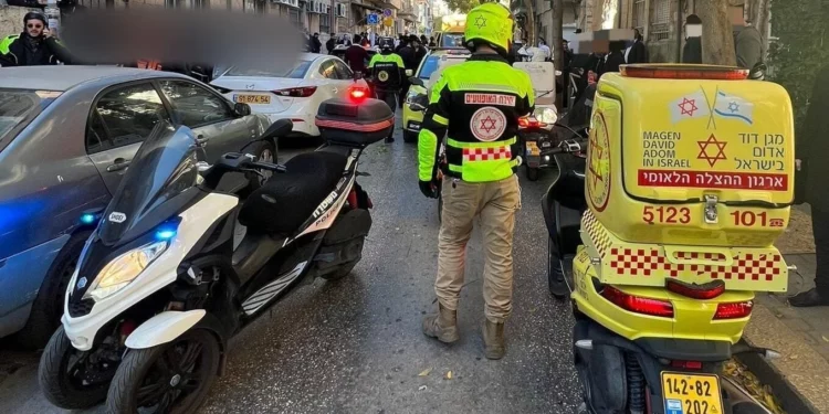 El lugar de un apuñalamiento en el centro de Jerusalén el 9 de enero de 2025. (Magen David Adom)