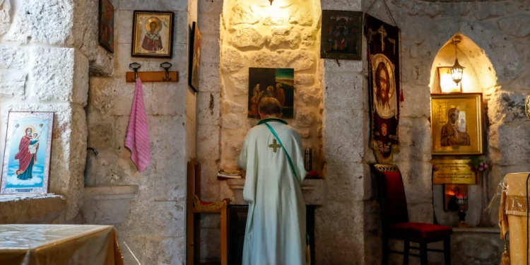 Cristianos de Maaloula temen por su futuro tras la caída de Assad