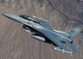Caza F-16