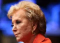 Linda McMahon promete combatir el antisemitismo en universidades