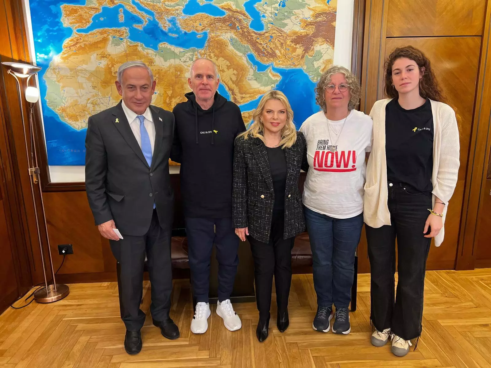 Netanyahu se reúne con los rehenes liberados Keith y Aviva Siegel