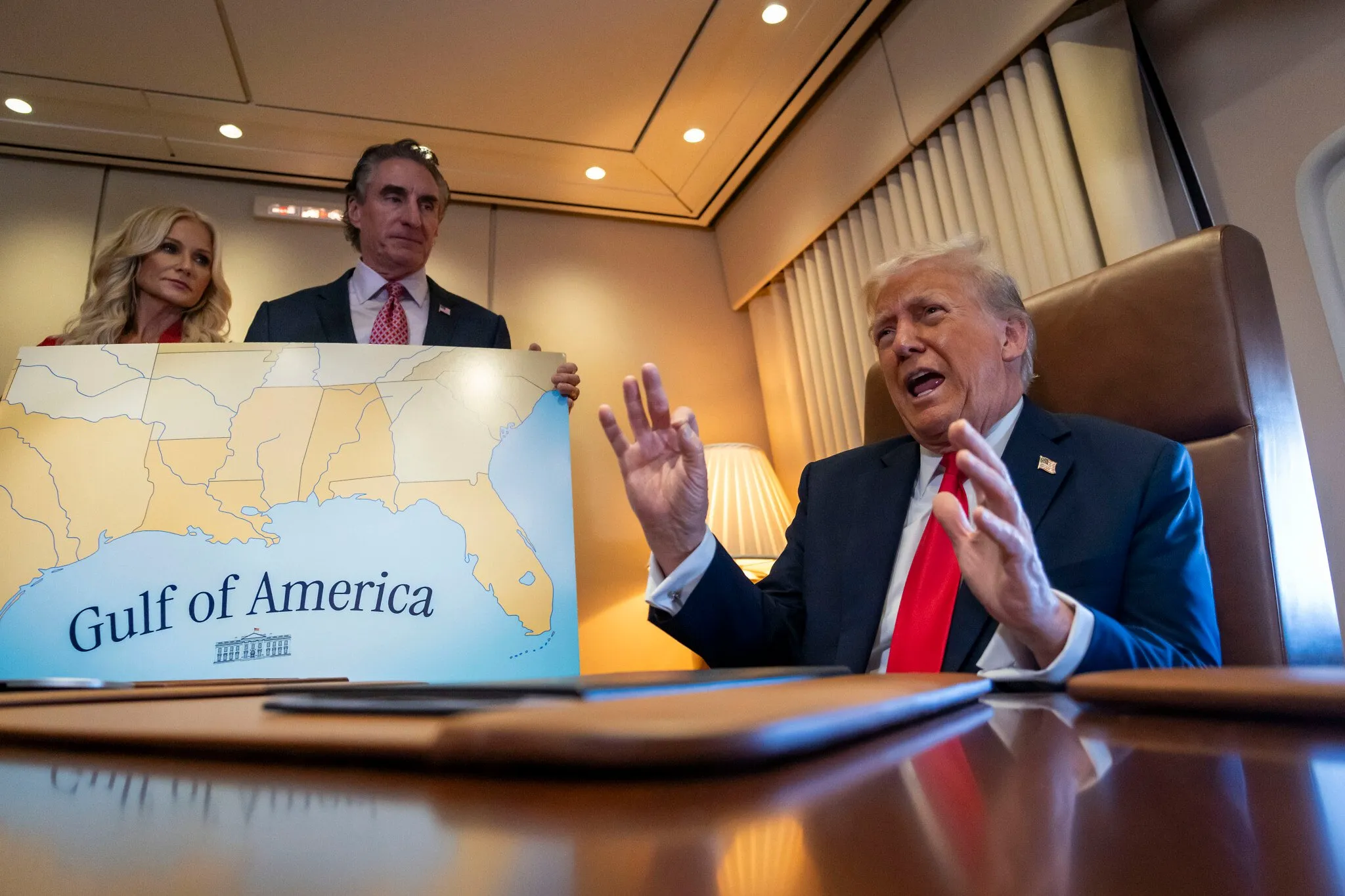 Trump dice que está comprometido con que Estados Unidos compre y posea Gaza
