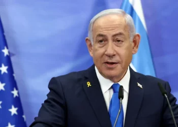 El primer ministro, Benjamin Netanyahu, habla durante una conferencia de prensa conjunta con el secretario de Estado de Estados Unidos, en su oficina en Jerusalén, el 16 de febrero de 2025. (Evelyn Hockstein / POOL / AFP)