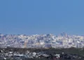 Vista del norte de la Franja de Gaza desde el lado israelí de la frontera, el 9 de febrero de 2025. (Tomer Neuberg/Flash90)