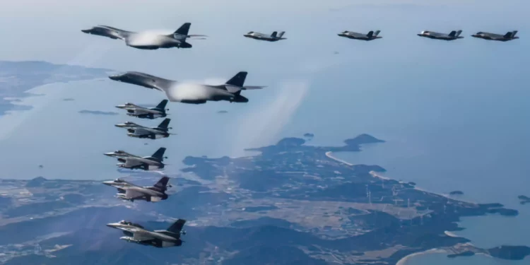 EE. UU. moviliza toda su flota de B-1B en un traslado histórico