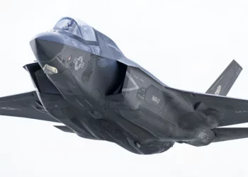 ¿Es el F-35 un caza costoso o una inversión estratégica?