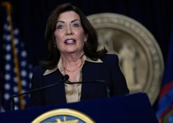Hochul ordena retirar oferta de profesor de estudios palestinos