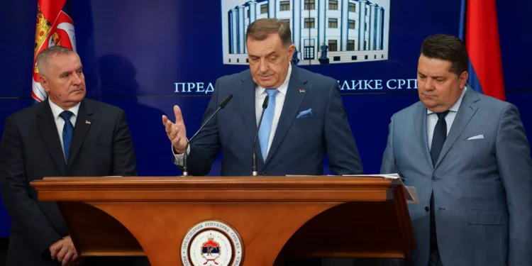 Bosnia pide a Israel arrestar a Dodik por violar orden constitucional