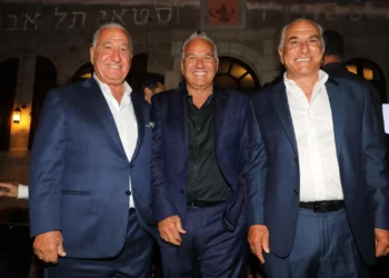 Nakash se prepara para disolver su grupo empresarial en Israel