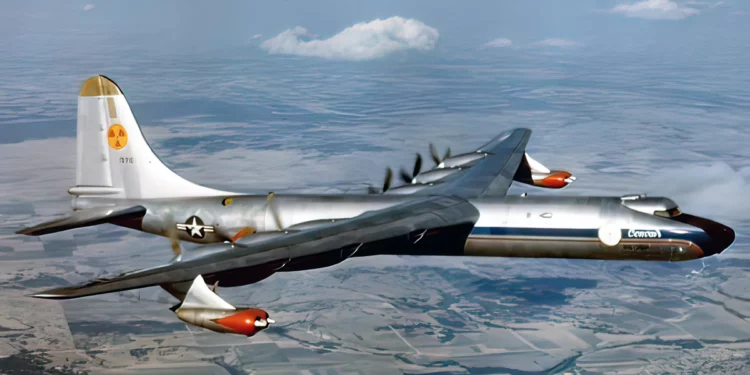 El bombardero NB-36H voló con un reactor nuclear