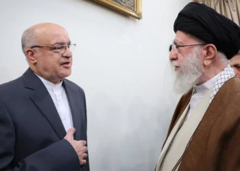 Embajador iraní revela detalles de herida por bíper de Hezbolá