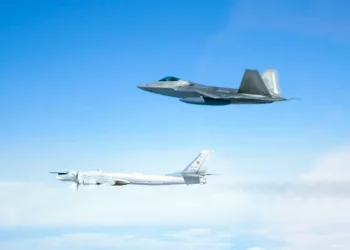 Los F-22 interceptan formación mixta ruso-china en Alaska