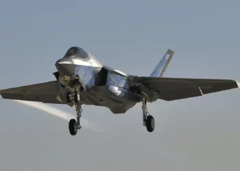 F-35C-Espejo