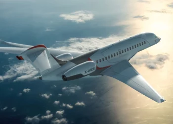 Dassault presiona para que el Falcon 10X reemplace al E-3F