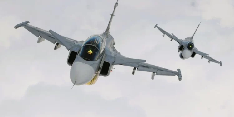 Chequia no suelta al Gripen: lo retiene hasta la llegada del F-35