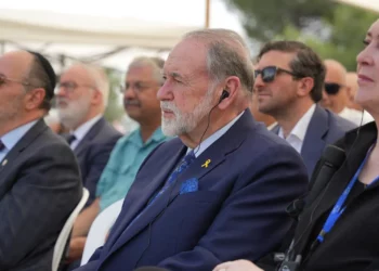 Huckabee elogia a Trump por respaldar a Israel contra el mal