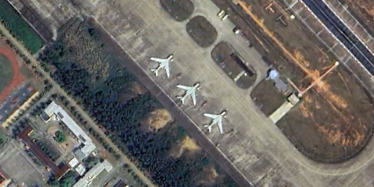 China refuerza proyección aérea en el Pacífico desde la base de Jialaishi