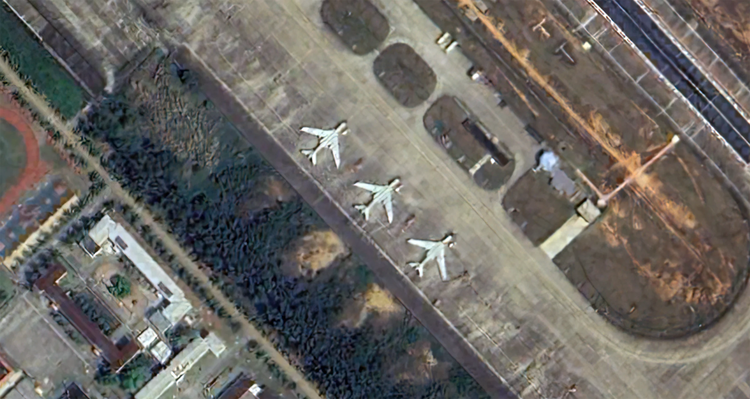 China refuerza proyección aérea en el Pacífico desde la base de Jialaishi