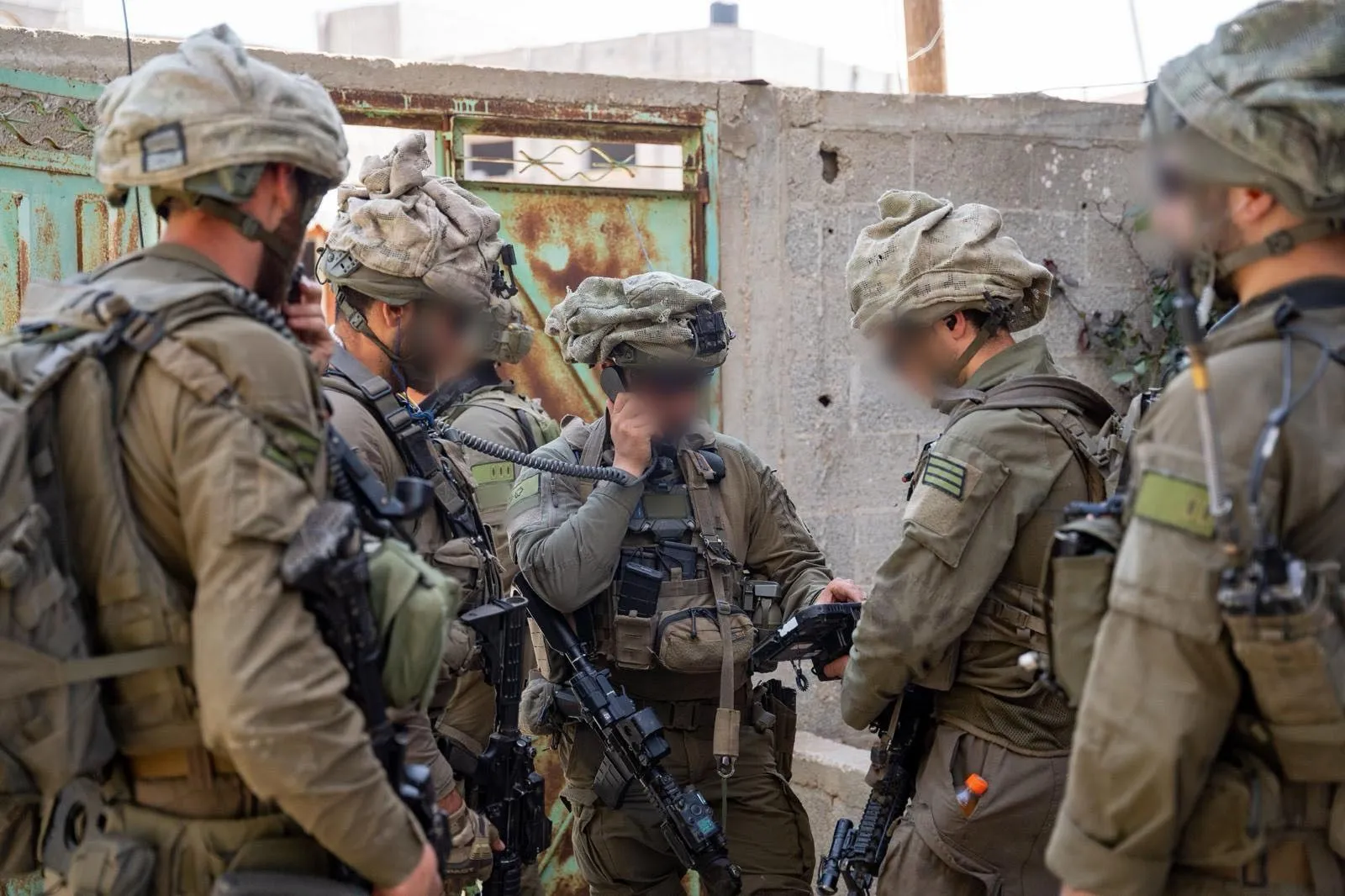 Soldados de las FDI operan en Rafah, en el sur de la Franja de Gaza, el 12 de abril de 2025 (crédito: UNIDAD DEL PORTAVOZ DE LAS FDI)