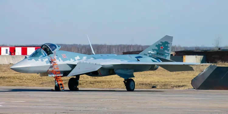 Rusia traslada dos nuevos Su-57: rumores sobre su despliegue