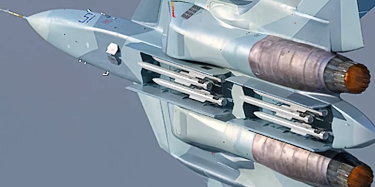 Cuando el Su-57 abre sus compuertas: es mejor no estar enfrente