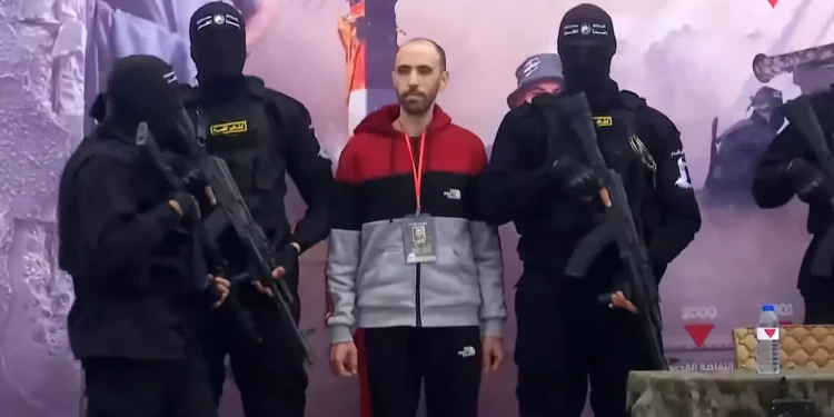 Ex rehén Tal Shoham describe a la ONU su cautiverio: “Guardias sádicos nos torturaban a diario”
