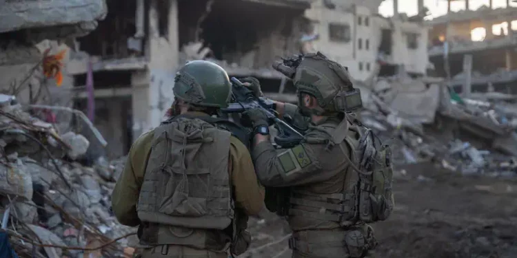 Soldados combatientes en Gaza