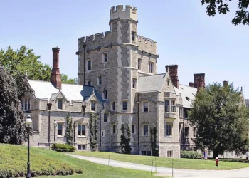 Blair Hall en la Universidad de Princeton, Princeton, Nueva Jersey, 2006. (Alfred Hutter vía Wikimedia Commons/JTA)