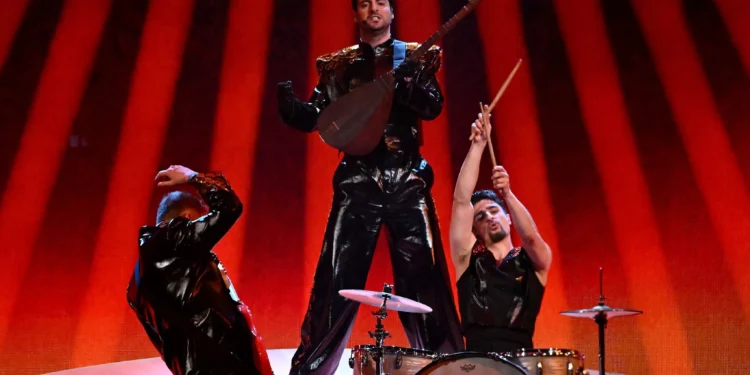 Azerbaiyán, con cantante judío, queda fuera de Eurovisión