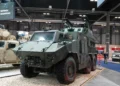 EM&E Group lanza el FEROX 6x6 en FEINDEF 2025