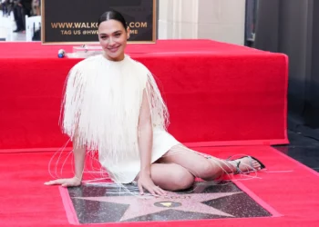 Protestas anti-Israel perturban filmación de Gal Gadot en Londres