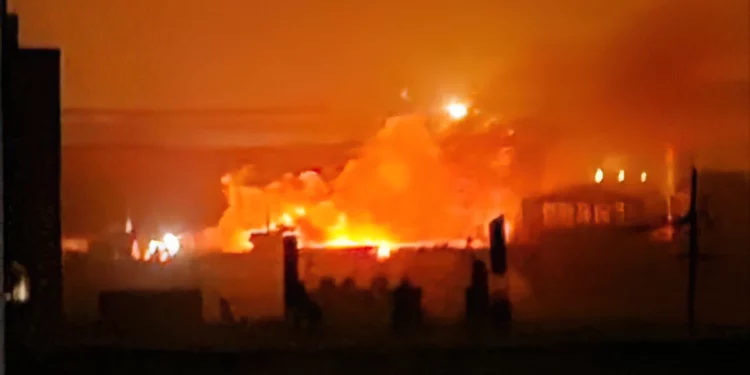 Irán sufre explosiones en plantas eléctricas: activa defensas aéreas