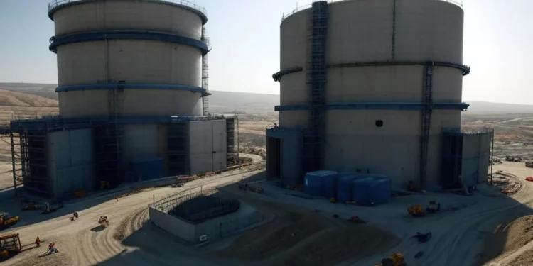 Israel explora planta nuclear ante fin de reservas de gas