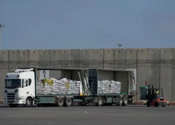 Israel permite ingreso de 107 camiones con ayuda a Gaza